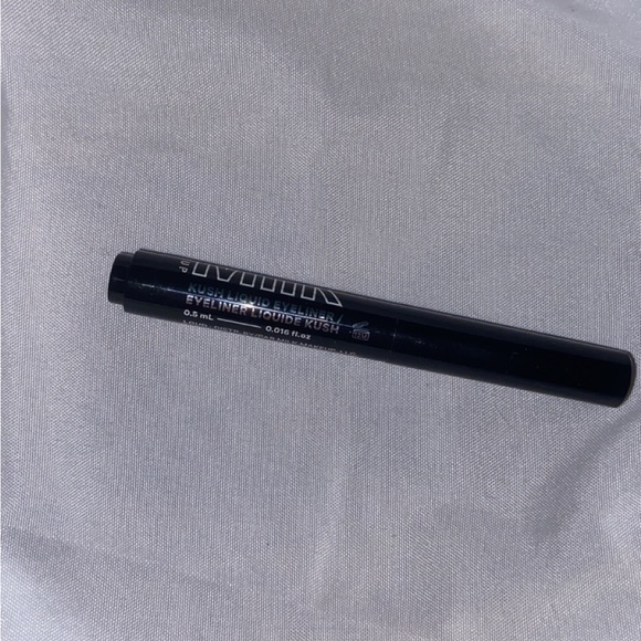 Milk Liquid Eyeliner Kush - Picture 2 of 2